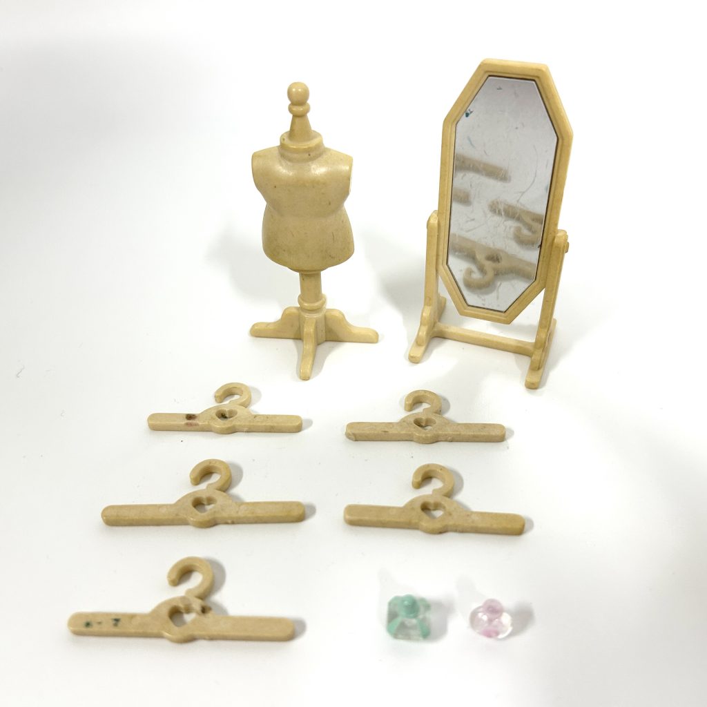 [used] Torso Mannequin and Mirror Set MI-06 Sylvanian Families Calico Critters