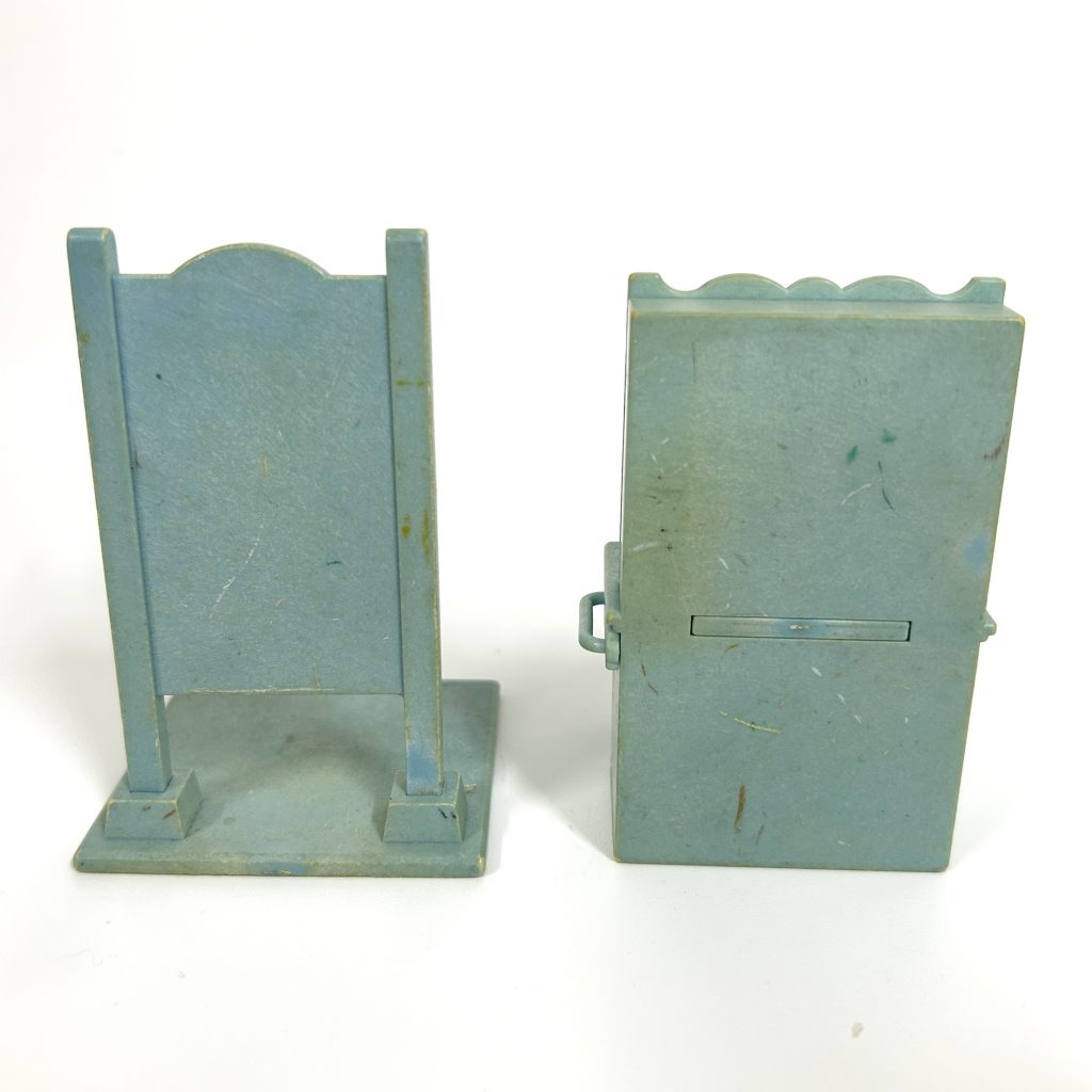 [used] Vintage Refleshing Bathroom Set 1999 SE-128 Sylvanian Families Calico Critters