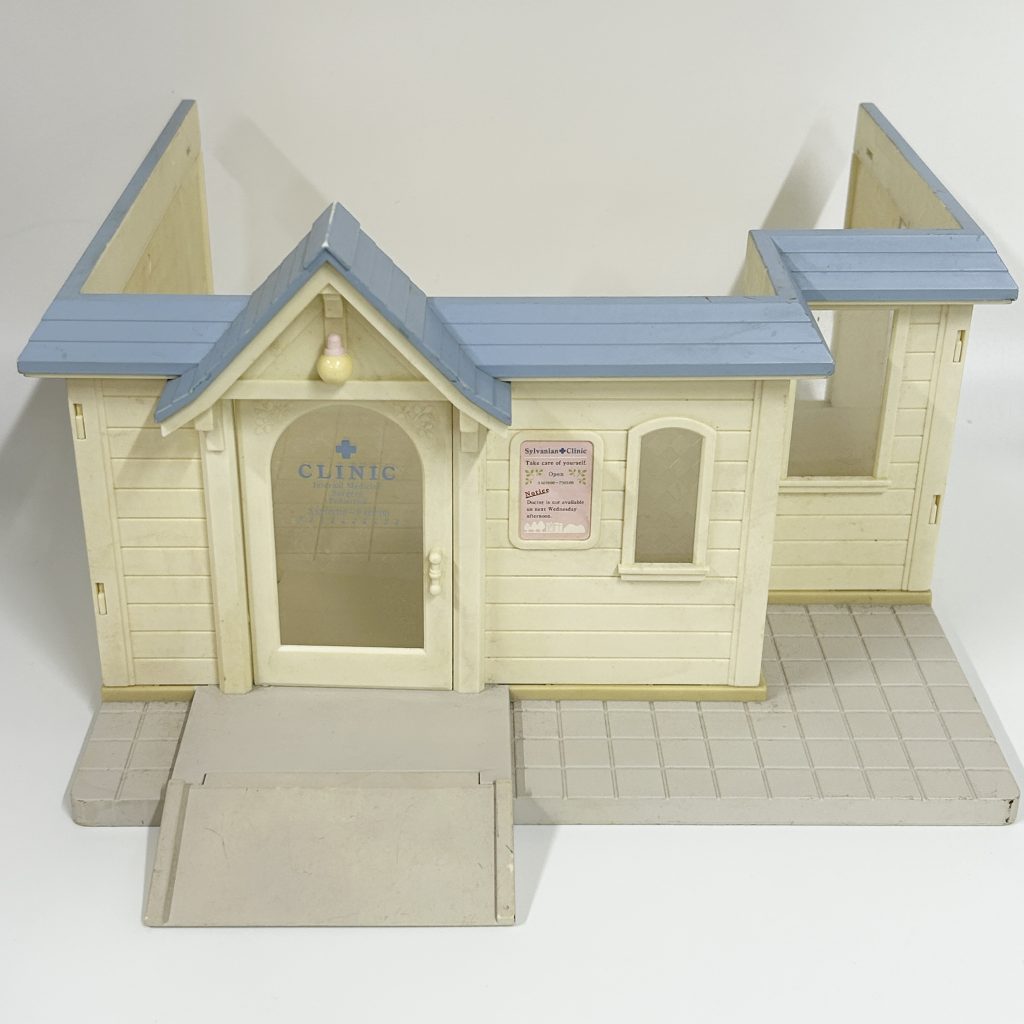 [used] Country Clinic H-01 Sylvanian Families Calico Critters
