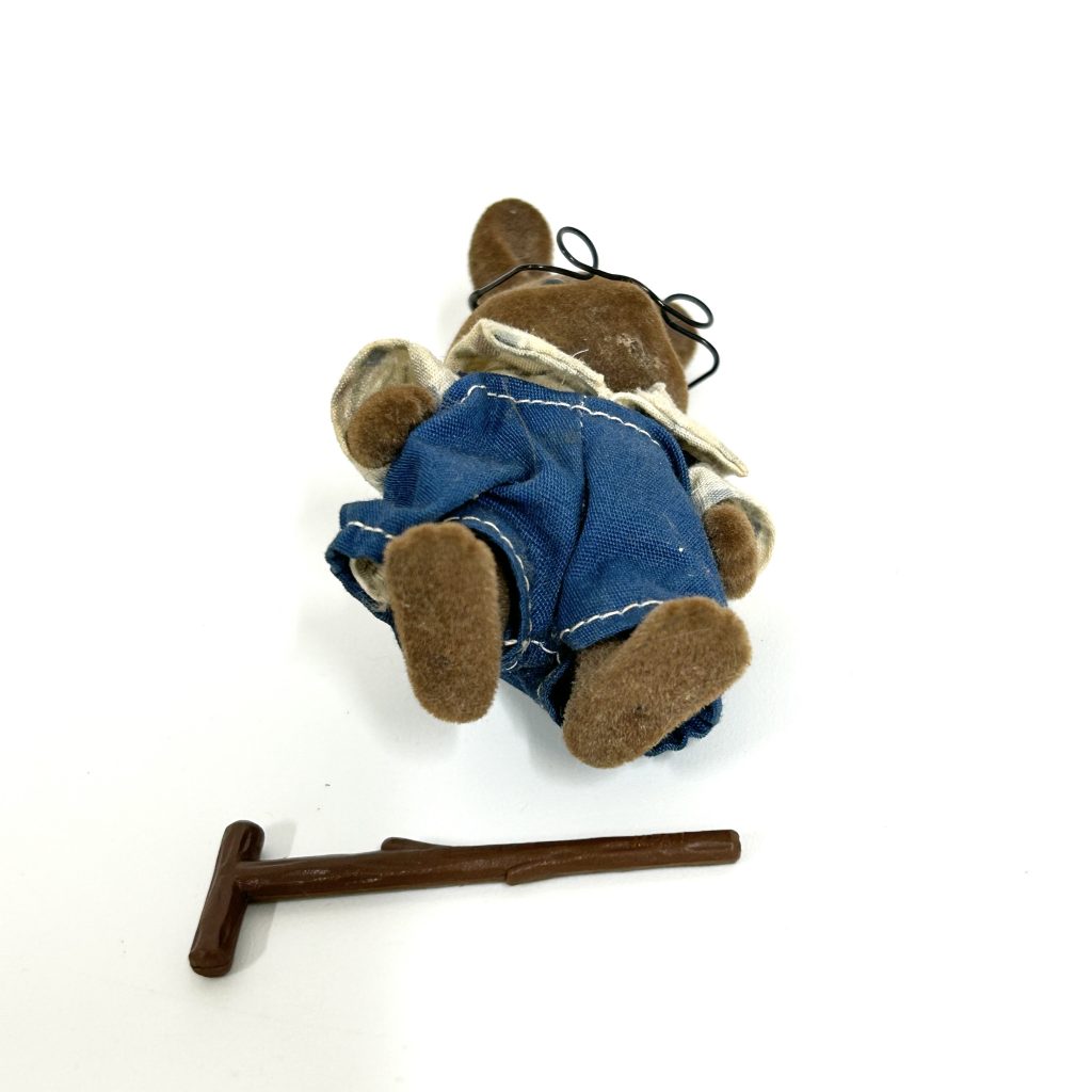 [used] Vintage Brown Rabbit Grandfather Sylvanian Families Calico Critters