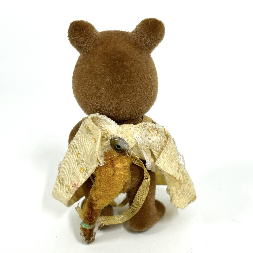 [used] Vintage Squirrel Girl Sylvanian Families Calico Critters