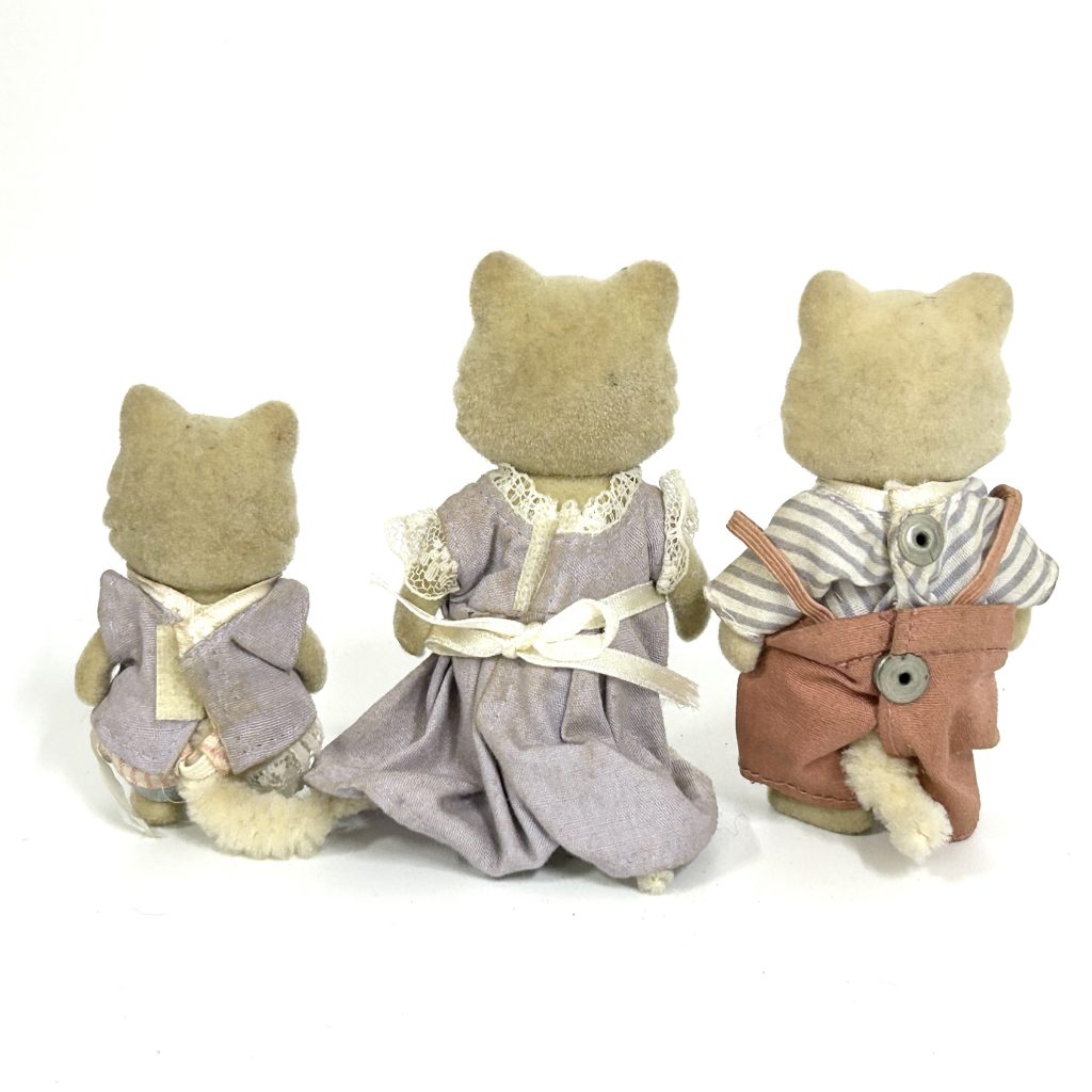 [used] Cream Cat Family Sylvanian Families Calico Critters