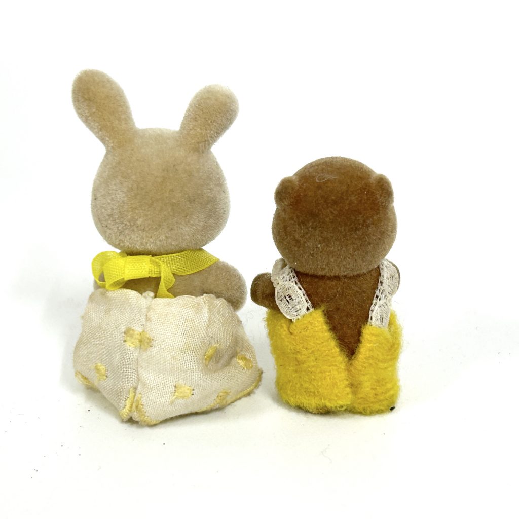 [used] Vintage Ivory Rabbit and Beaver Baby Sylvanian Families Calico Critters