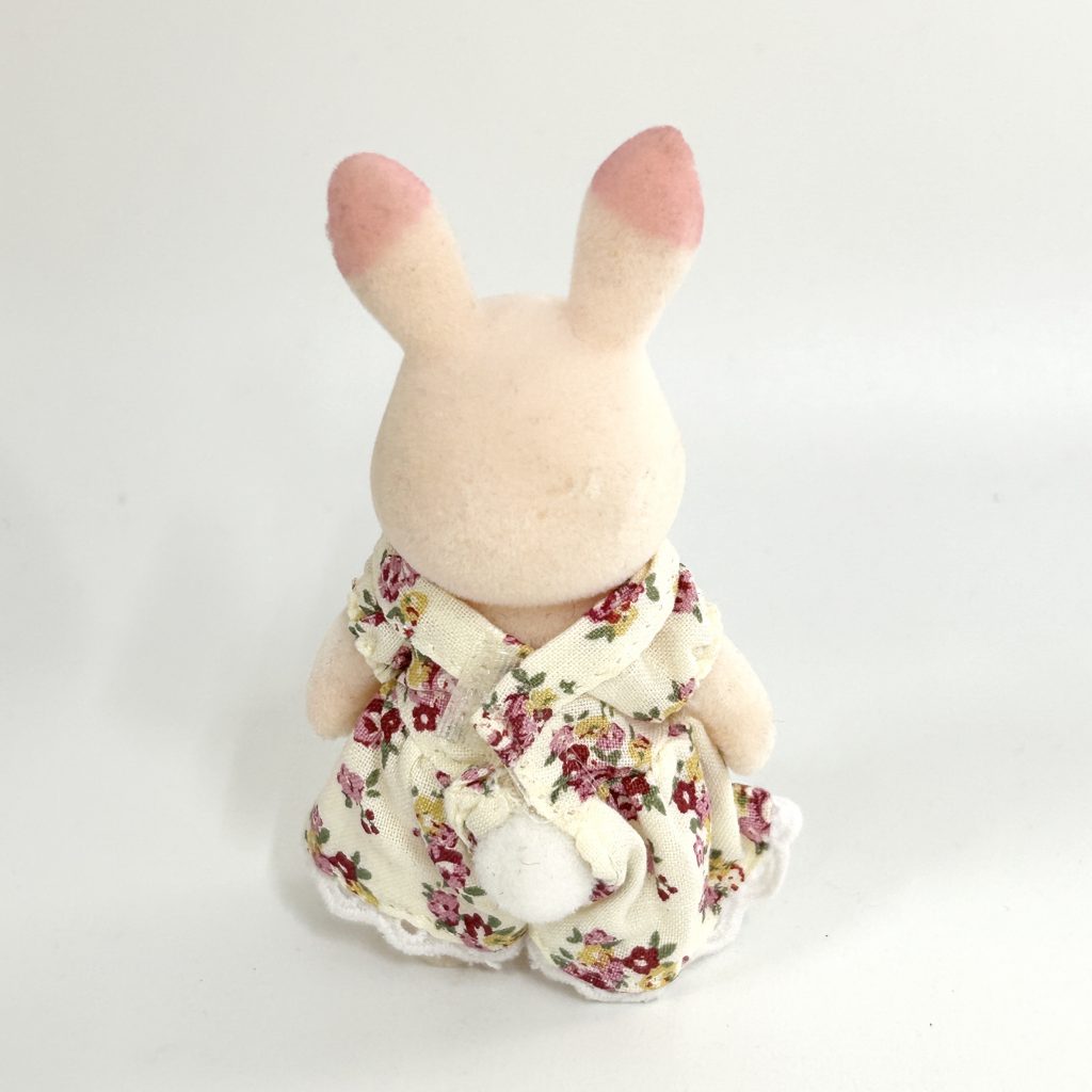 [used] Pink Rabbit Strawberry Rabbit Mother Sylvanian Families Calico Critters