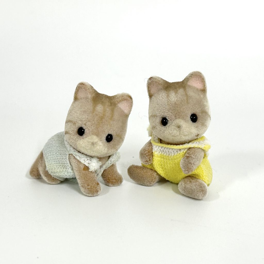[used] Striped Cat Twins Sylvanian Families Calico Critters