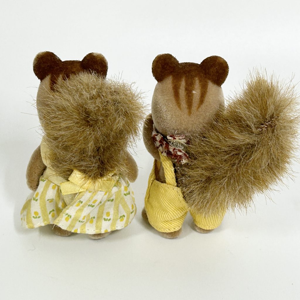 [used] Walnut Squirrel Siblings Sylvanian Families Calico Critters