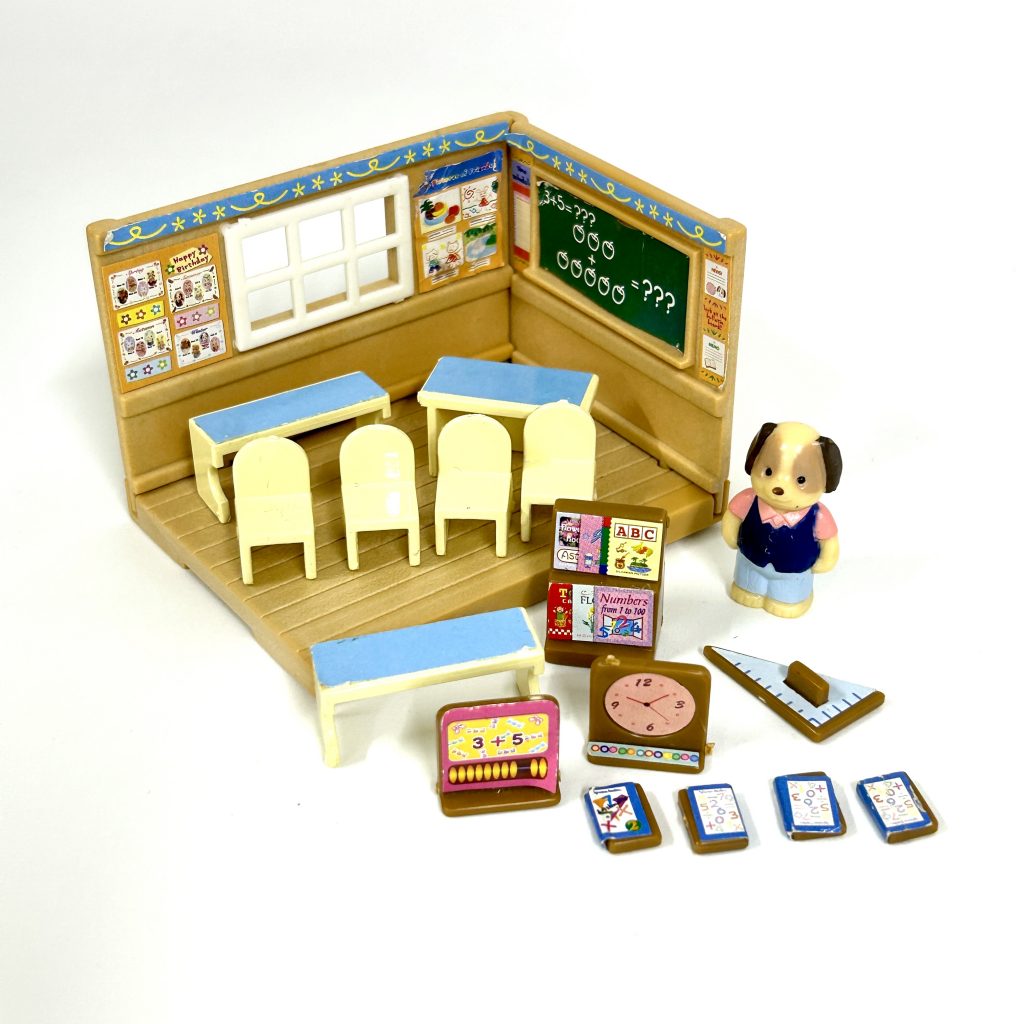[used] Kabaya Kabaya Mini Series Forest Classroom Sylvanian Families Calico Critters