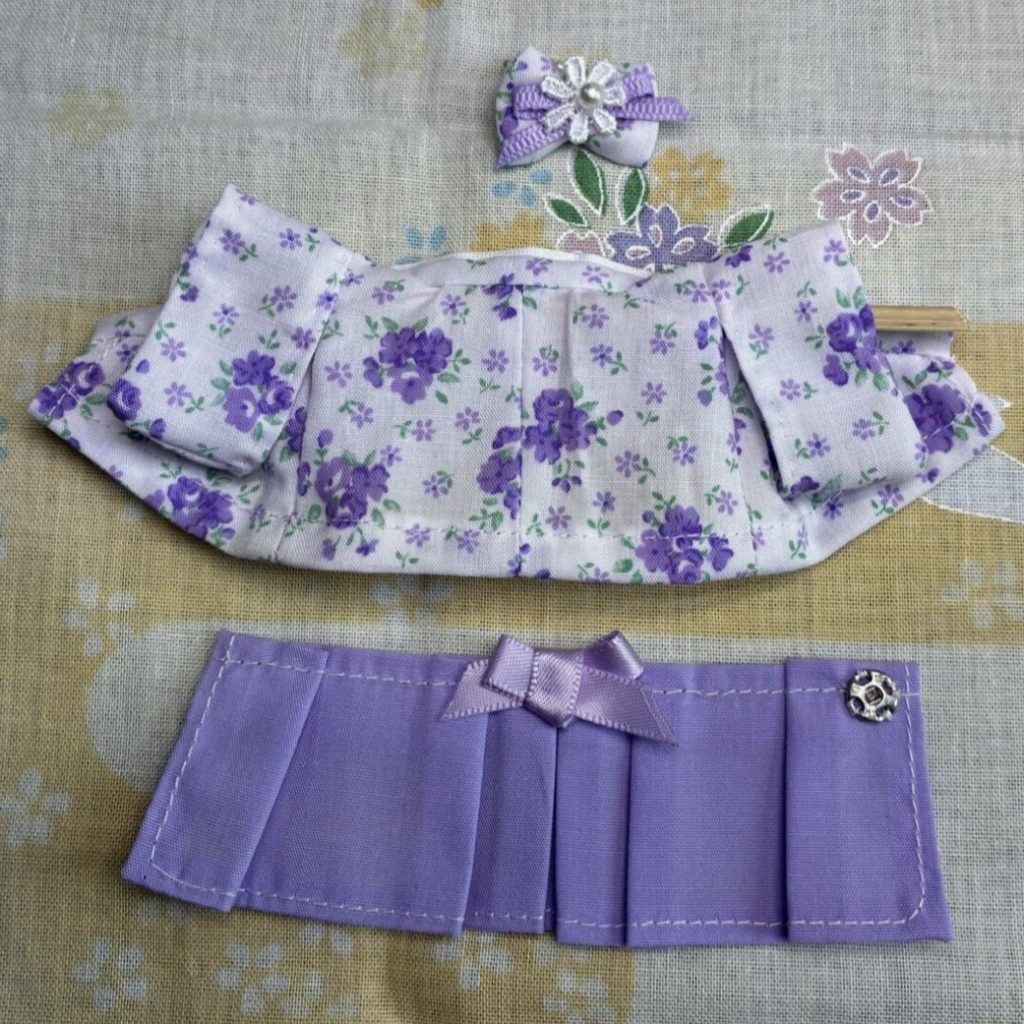 Hakama pour Maman Violet à Motif Floral, Fait Main