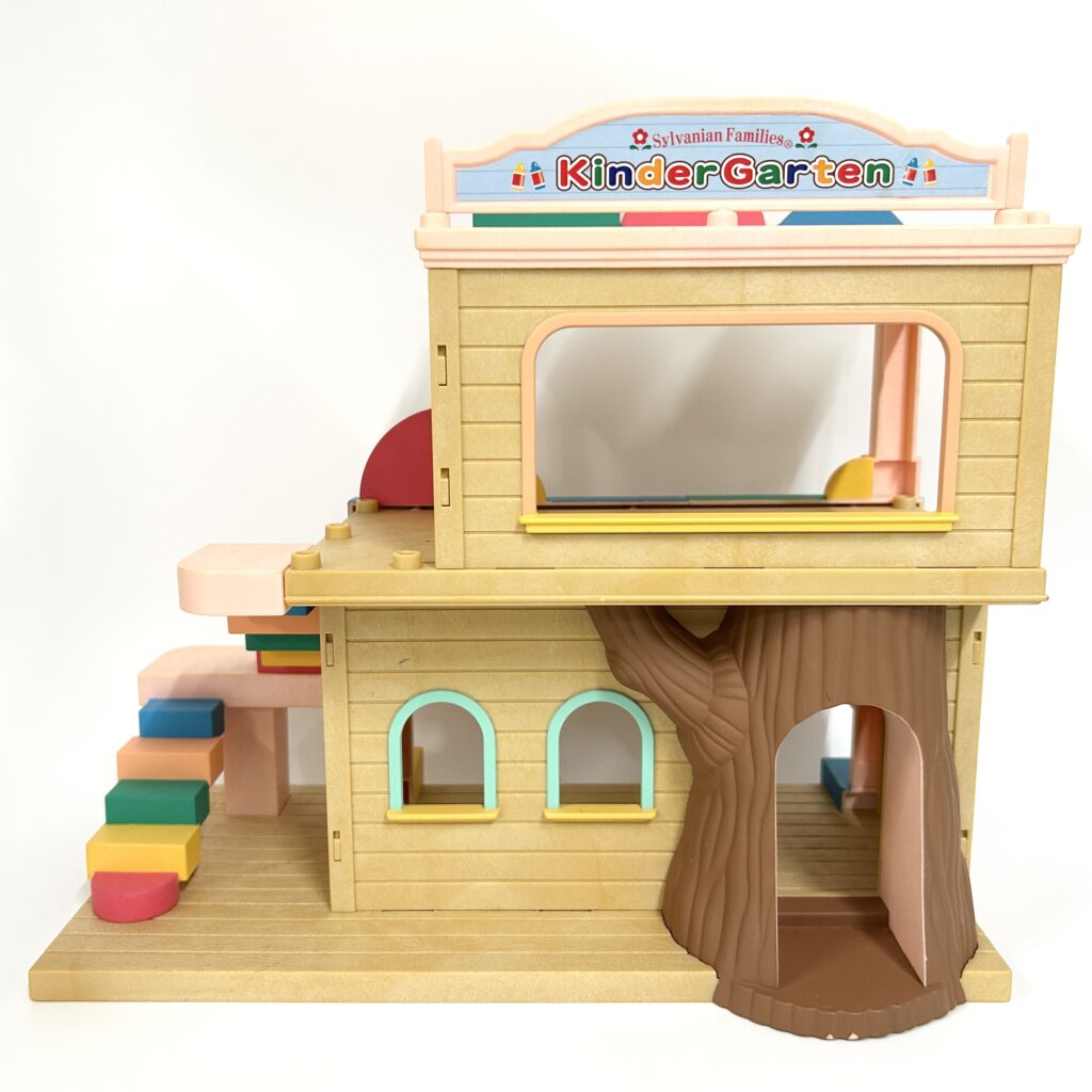 Jardin d'enfants forestier Sylvanian Families Calico Critters d'occasion