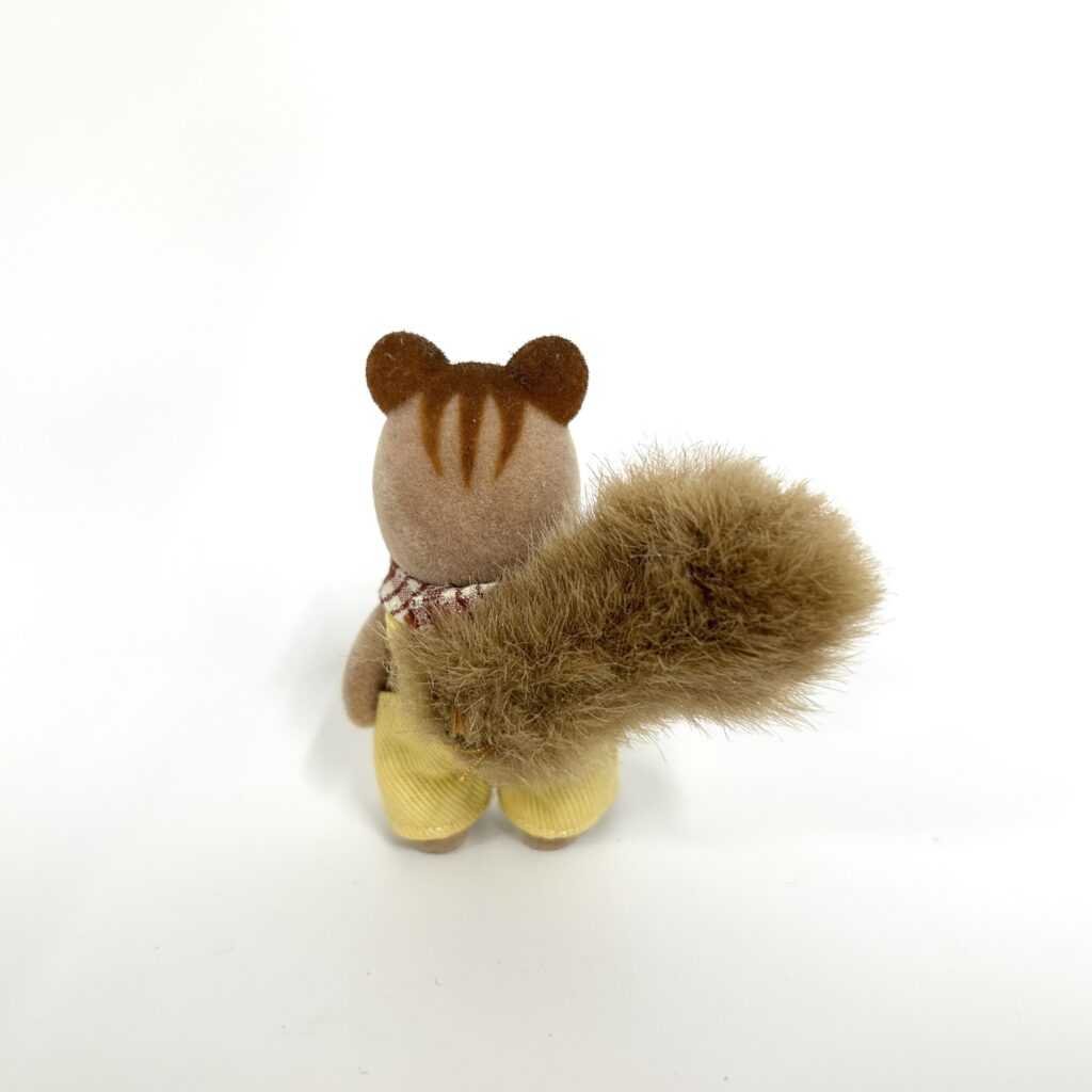 [d'occasion] Garçon écureuil noyer Sylvanian Families Calico Critters