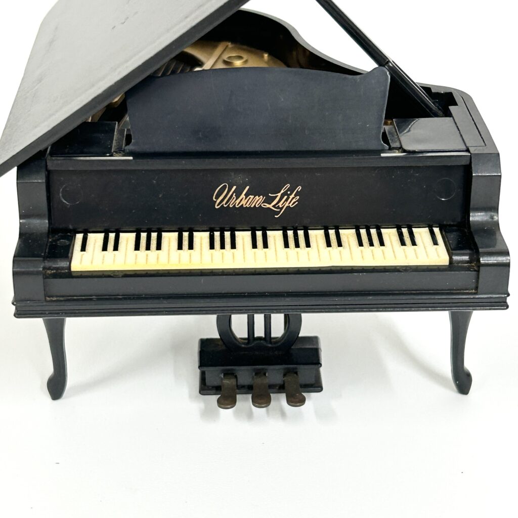 [used] Urban Life Vintage Grand Piano Sylvanian Families Calico Critters