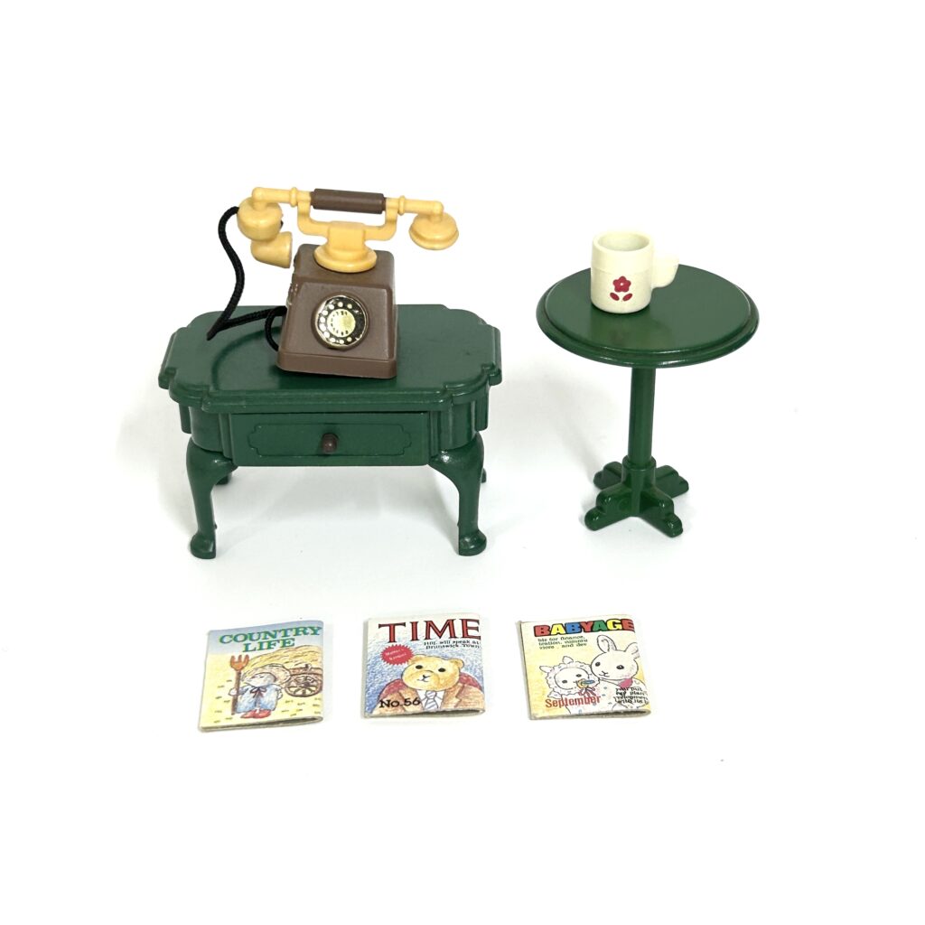 [used] Phone and Side Table Set Sylvanian Families Calico Critters