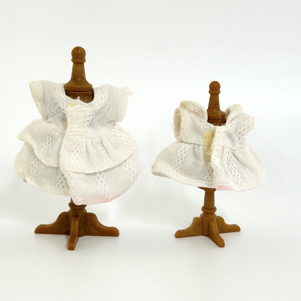 [used] Clothing Set with Torso Stand B Sylvanian Families Calico Critters