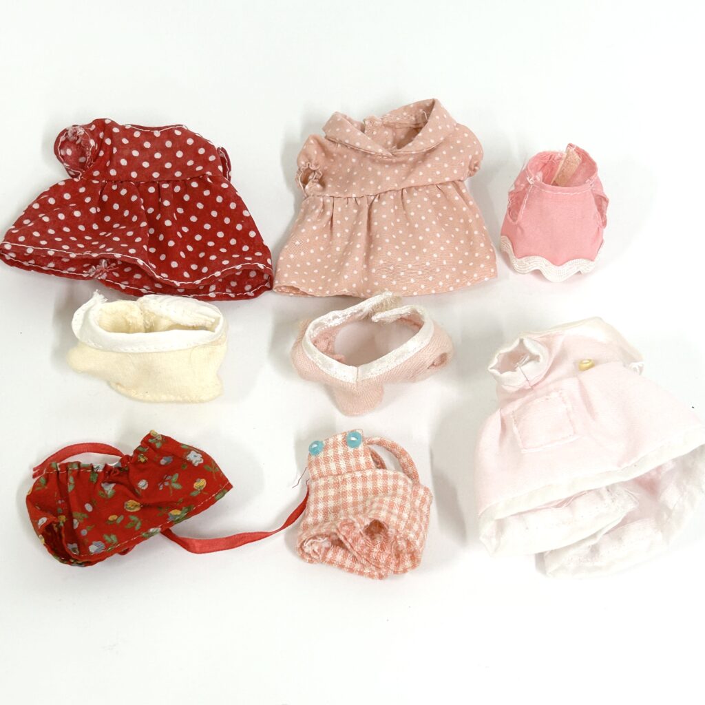 [used] Clothing Set Blue Red Pink Sylvanian Families Calico Critters