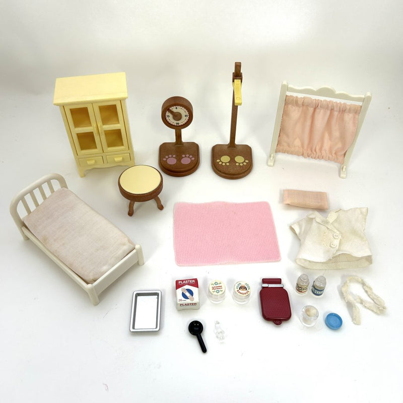 [Used] NURSE'S OFFICE SET  S-02 Epoch Japan Sylvanian Families