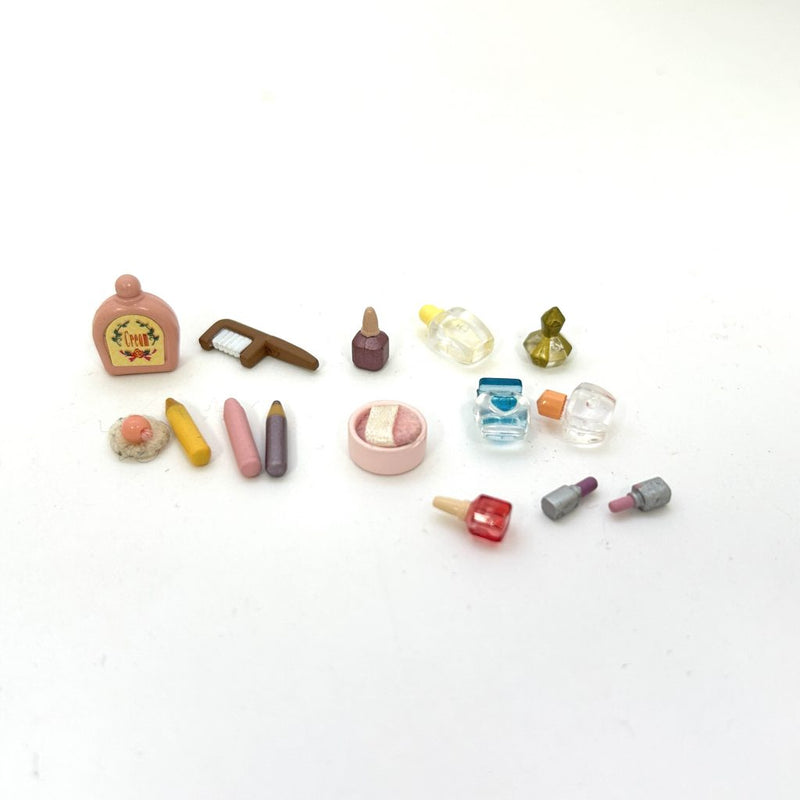 [Used] ACCESSORIES SET FOR DRESSER Epoch Sylvanian Families