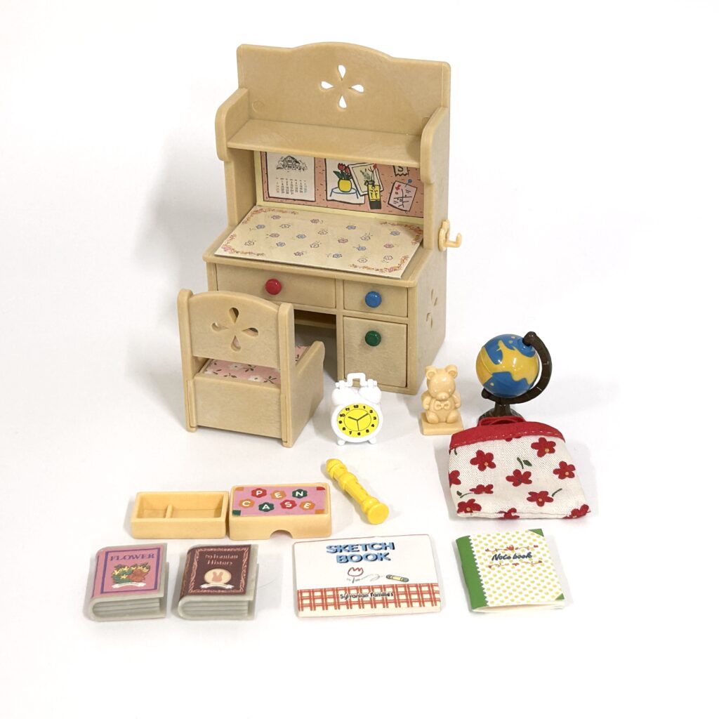 [مستعمل] طقم مكتب دراسة كلاسيكي 1995 KA-68 Sylvanian Families Calico Critters