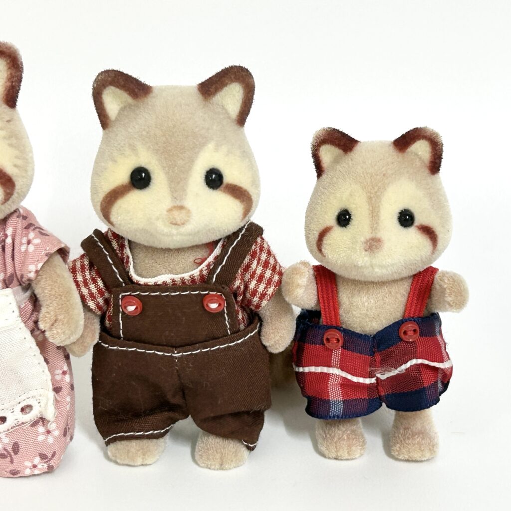 [used] Racoon Family Sylvanian Families Calico Critters