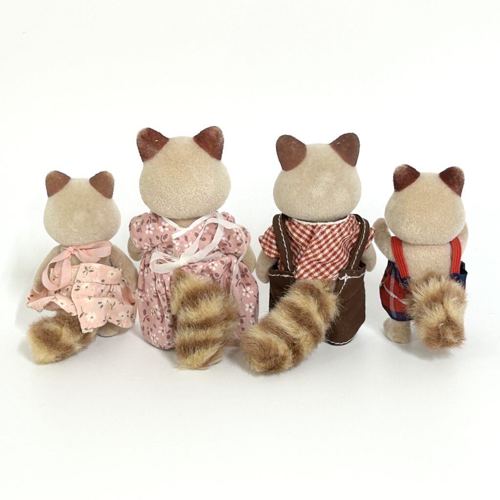 [used] Racoon Family Sylvanian Families Calico Critters