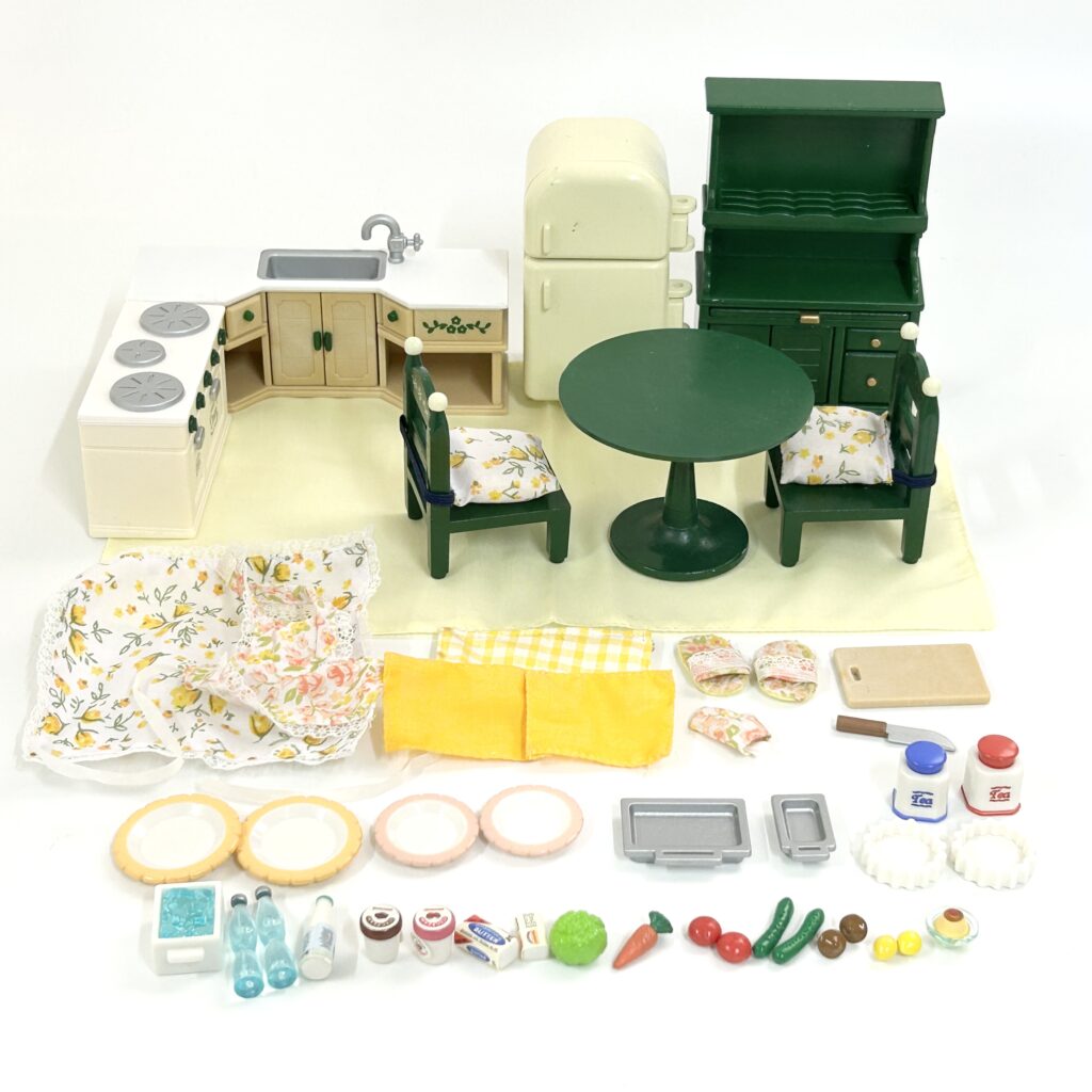 [used] Vintage Dining Room Set 1999 SE-129 Sylvanian Families Calico Critters