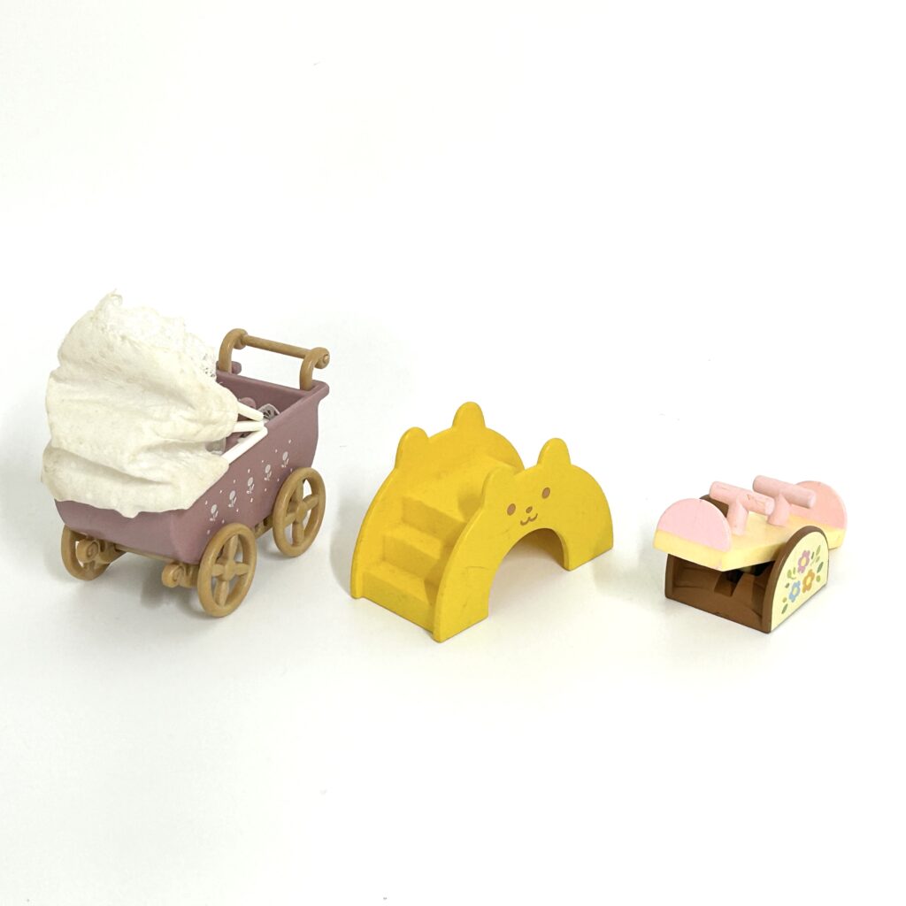 [used] Pram and Play Equipment Sylvanian Families Calico Critters