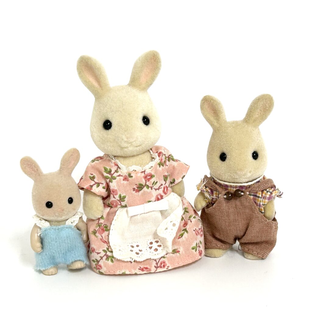 [used] Milk Rabbit Family Sylvanian Families Calico Critters