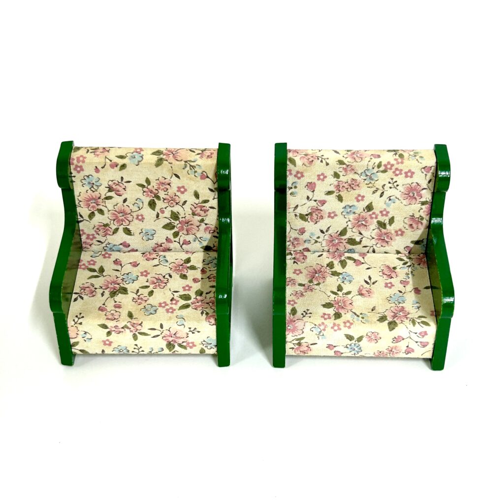 [used] Vintage Green Sofa Set Sylvanian Families Calico Critters