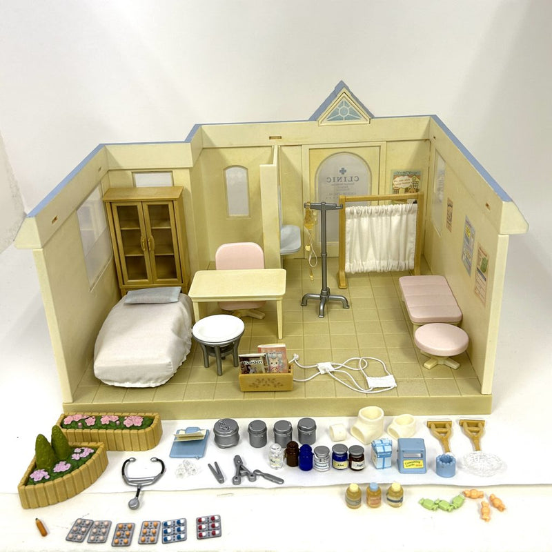 [Used] COUNTRY CLINIC H-01 Japan Sylvanian Families