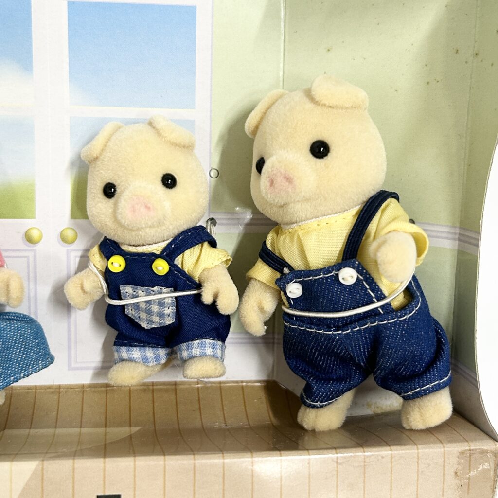 [used] Pig Family Flair Open Hands 4153 Sylvanian Families Calico Critters