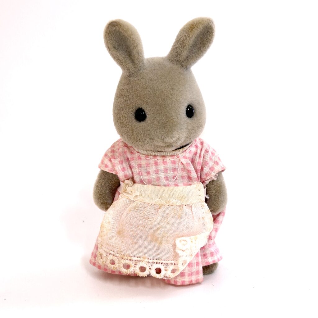 [used] Vintage Grey Rabbit Mother Sylvanian Families Calico Critters