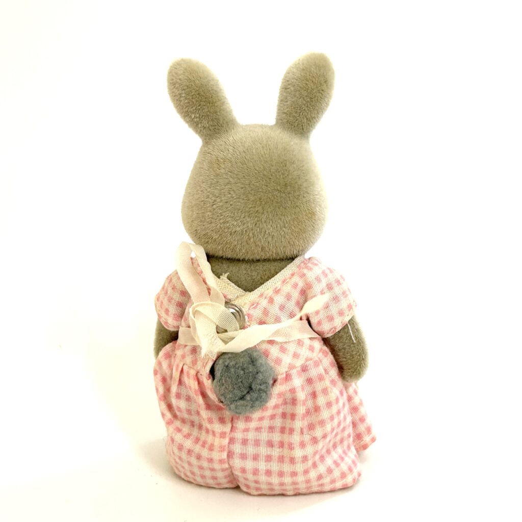 [used] Vintage Grey Rabbit Mother Sylvanian Families Calico Critters