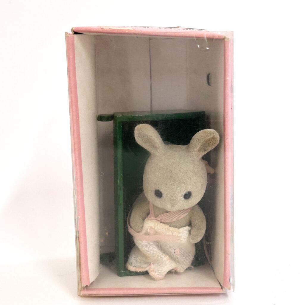 [used] Vintage Grey Rabbit Baby Sylvanian Families Calico Critters