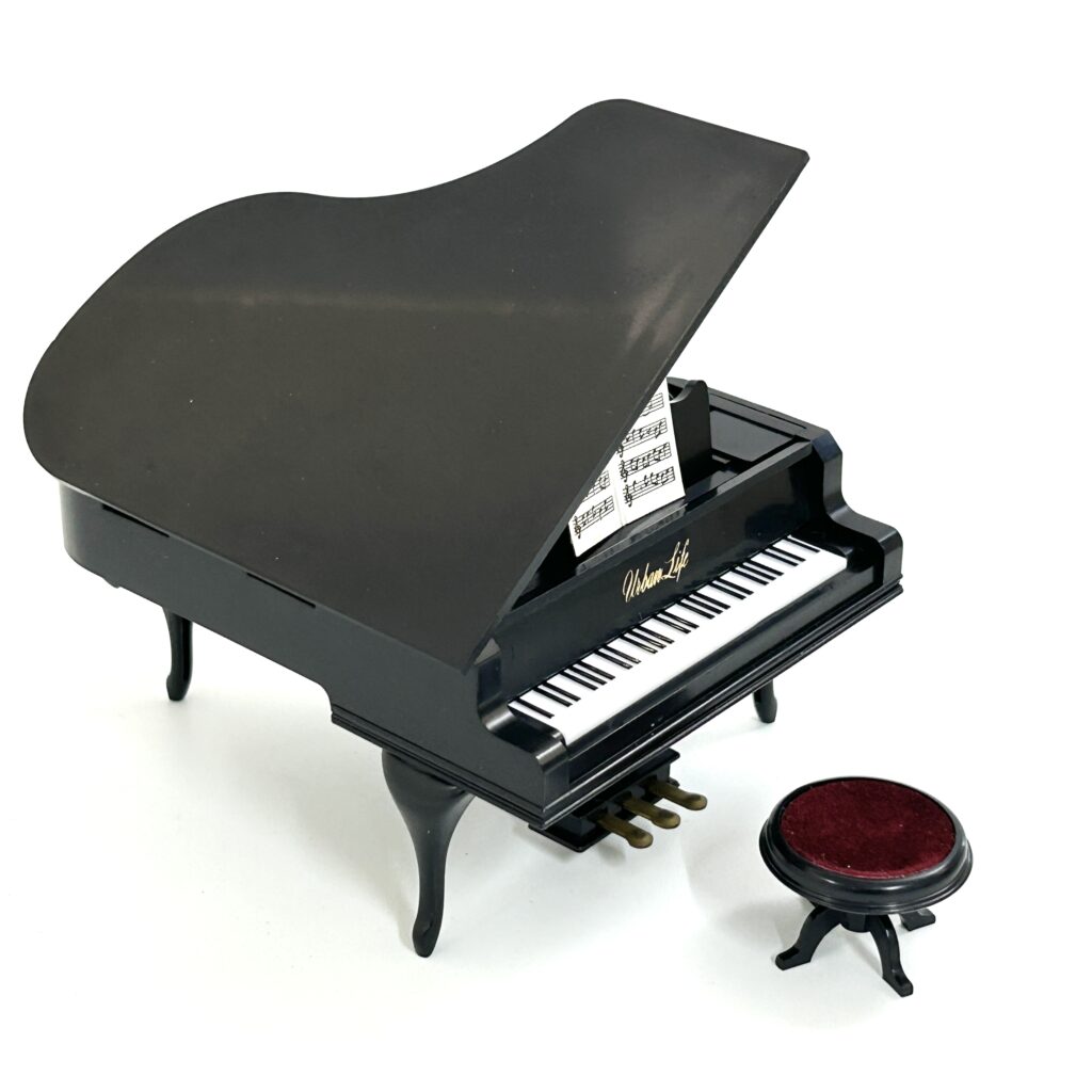 [used] Urban Life Grand Piano Black Sylvanian Families Calico Critters
