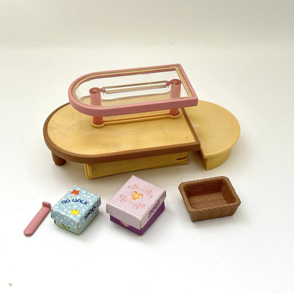 [Used] SHOE STORE SHELF SET Epoch Sylvanian Families