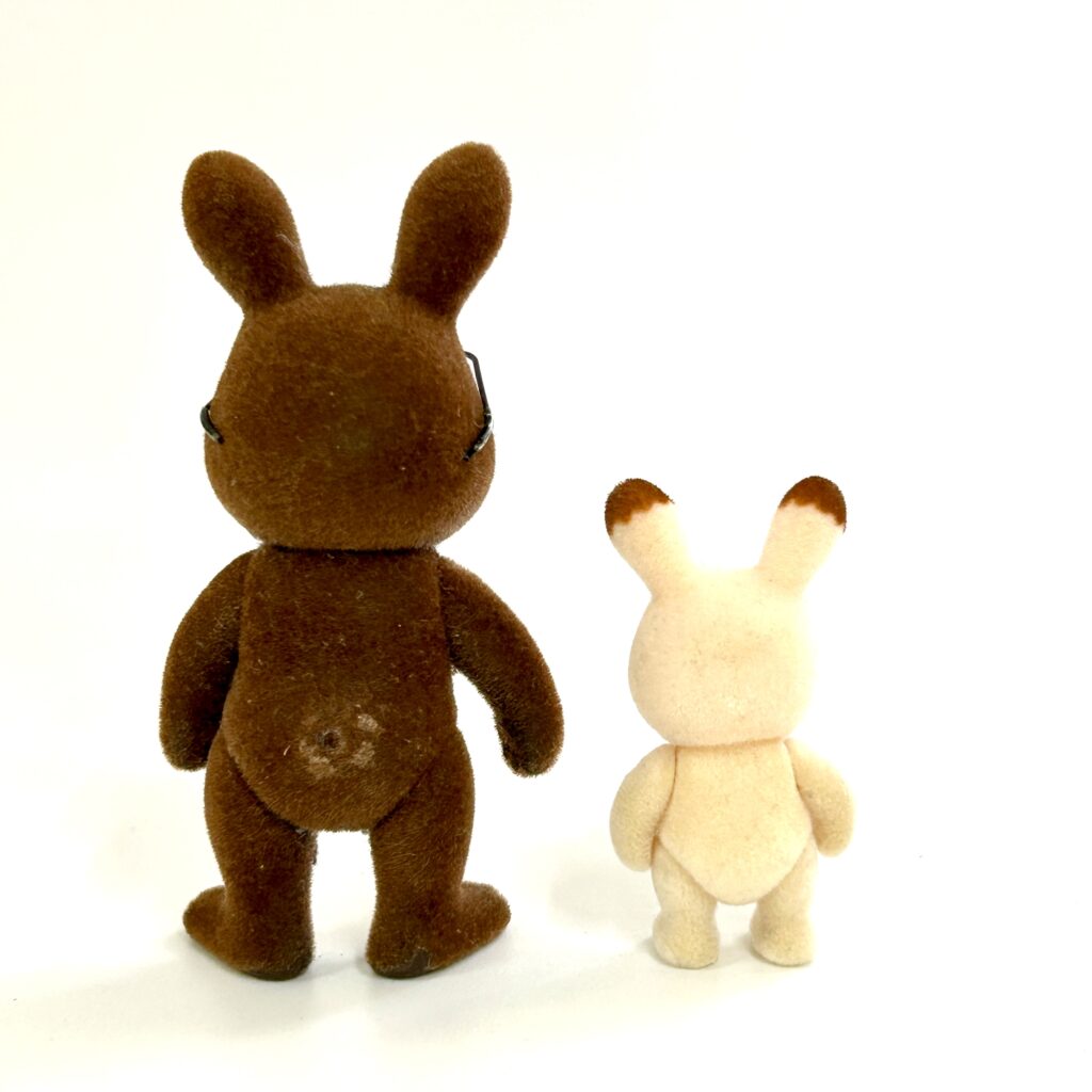 [used] Vintage Brown Rabbit and Chocolate rabbit baby Sylvanian Families Calico Critters