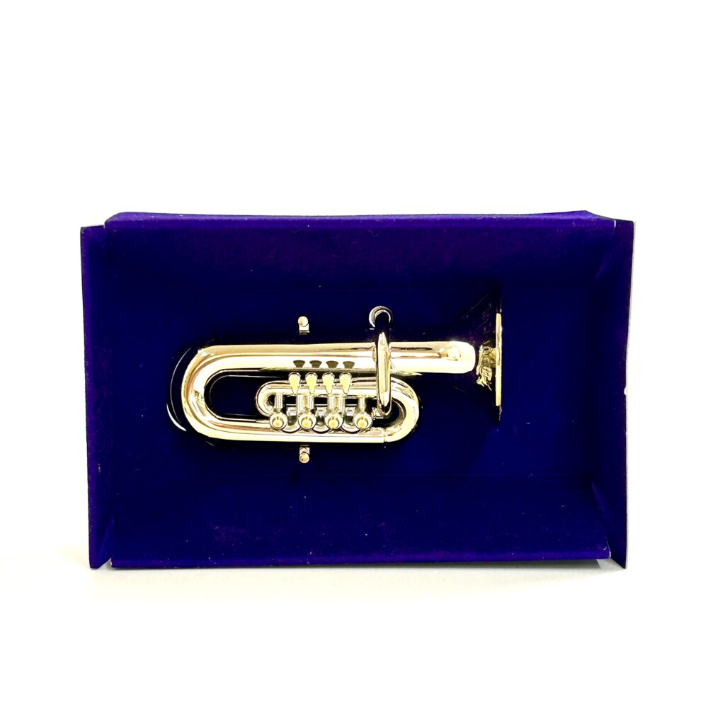 [used] Vintage Music Instrument Tuba 1986 GA-06 Sylvanian Families Calico Critters