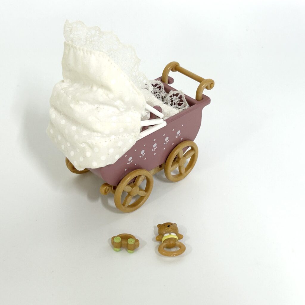 [d'occasion] Poussette pour bébé KA-205 Sylvanian Families Calico Critters
