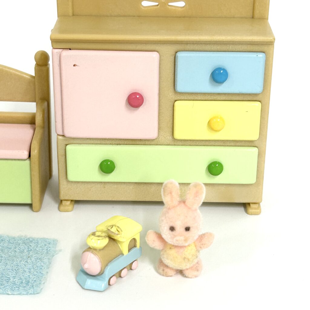 [occasion] Ensemble de meubles pour bébé KA-78 Sylvanian Families Calico Critters