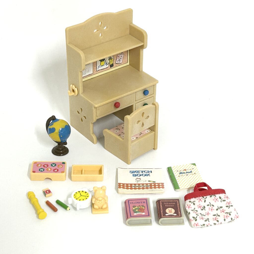 [used] Vintage Study Desk Set 1995 KA-68 Sylvanian Families Calico Critters