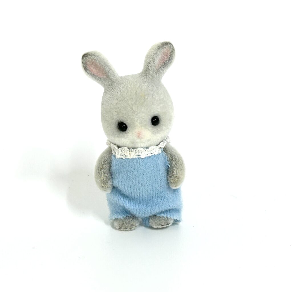 [used] Baby Cottontail Rabbit Sylvanian Families Calico Critters