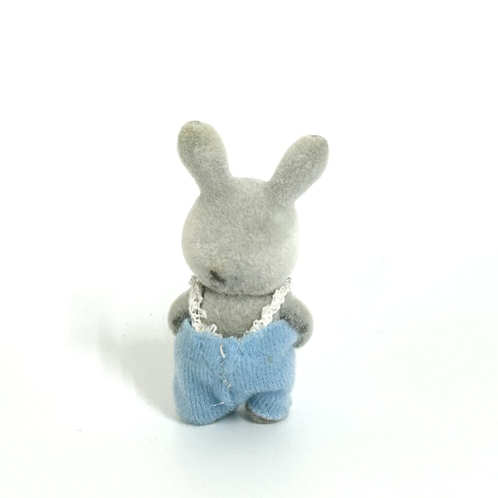 [used] Baby Cottontail Rabbit Sylvanian Families Calico Critters