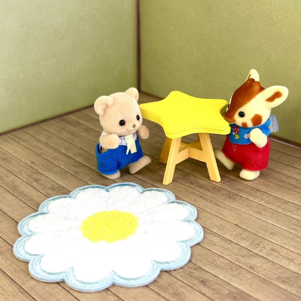 Mini tapis rond fleur bleu blanc Seria