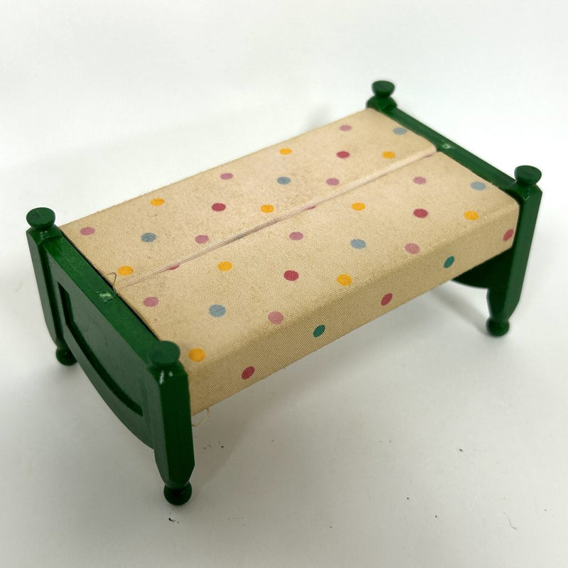 [Used] GREEN BED M KA-08 Epoch Japan  Sylvanian Families