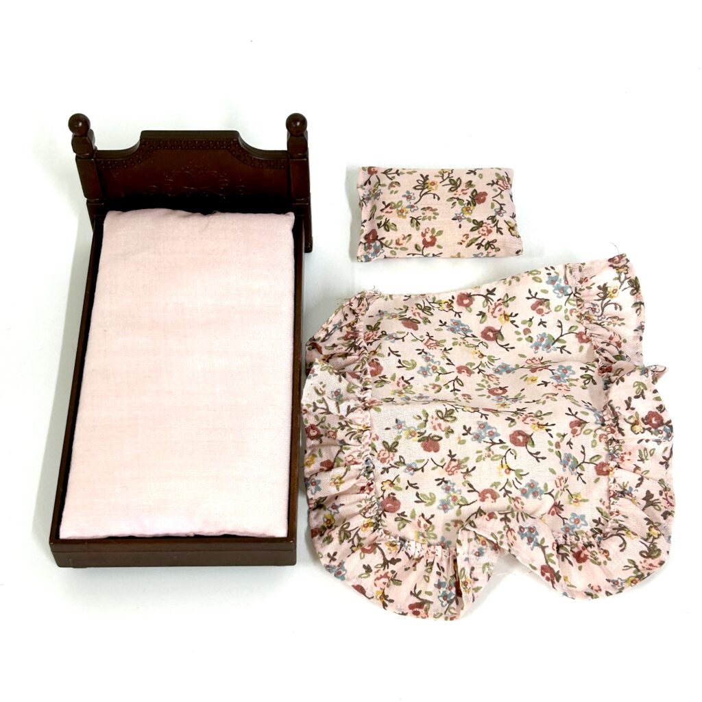 [used] Sweet Bed KA-502 Sylvanian Families Calico Critters