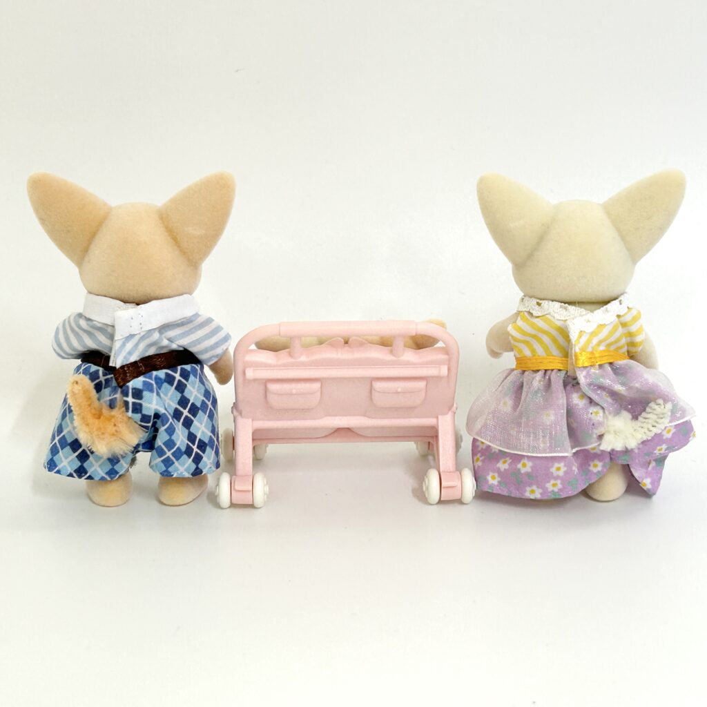 [used] Fennec Fox Family 2022 FS-48 Sylvanian Families Calico Critters