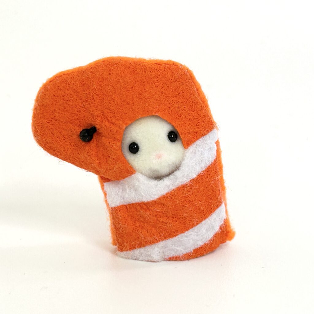 [used] Dreamy Parade Series Smaller Marshmallow Mouse Baby Familymart 2022 Sylvanian Families Calico Critters