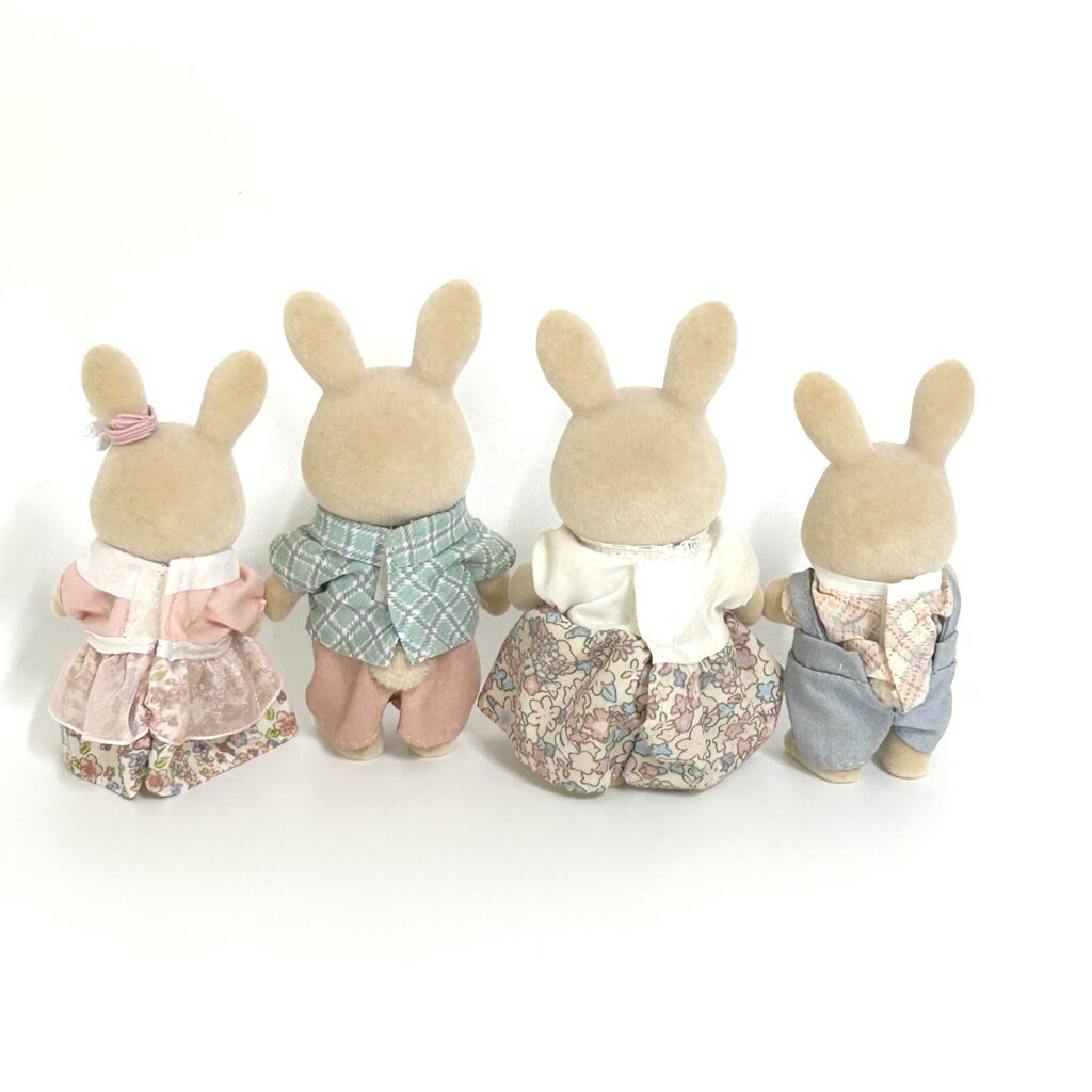 [used] Milk Rabbit Family 2022 FS-47 Sylvanian Families Calico Critters