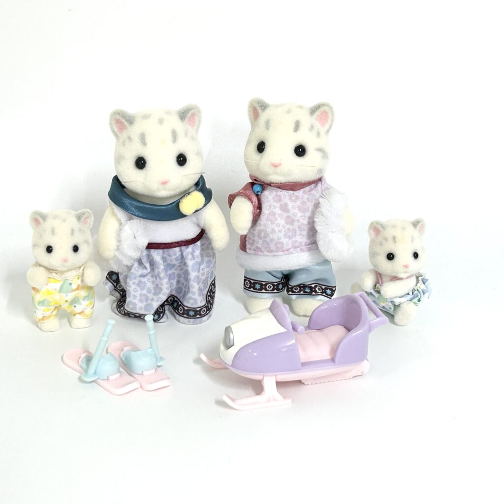 [used] Snow Leopard Family 2024 FS-55 Sylvanian Families Calico Critters