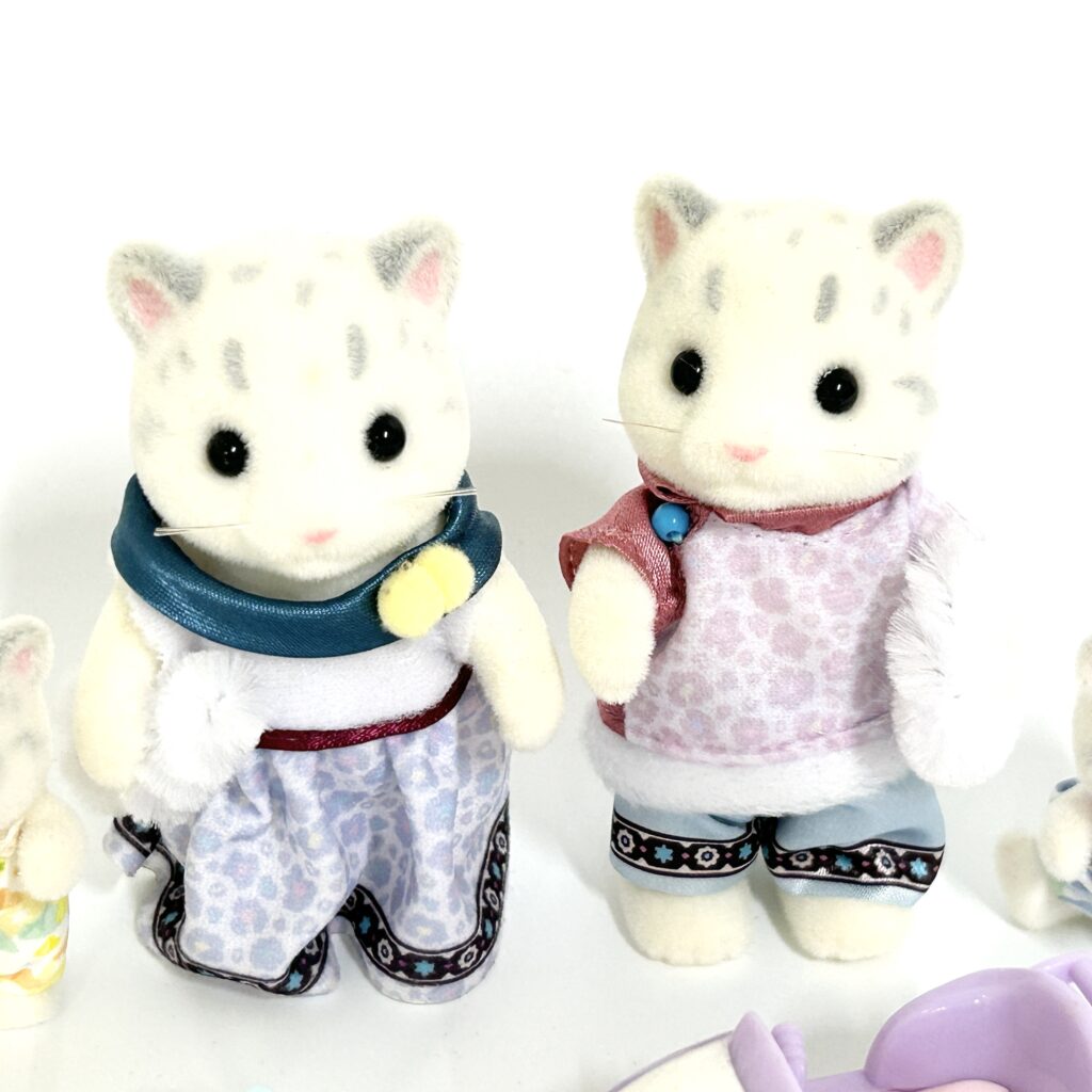 [used] Snow Leopard Family 2024 FS-55 Sylvanian Families Calico Critters