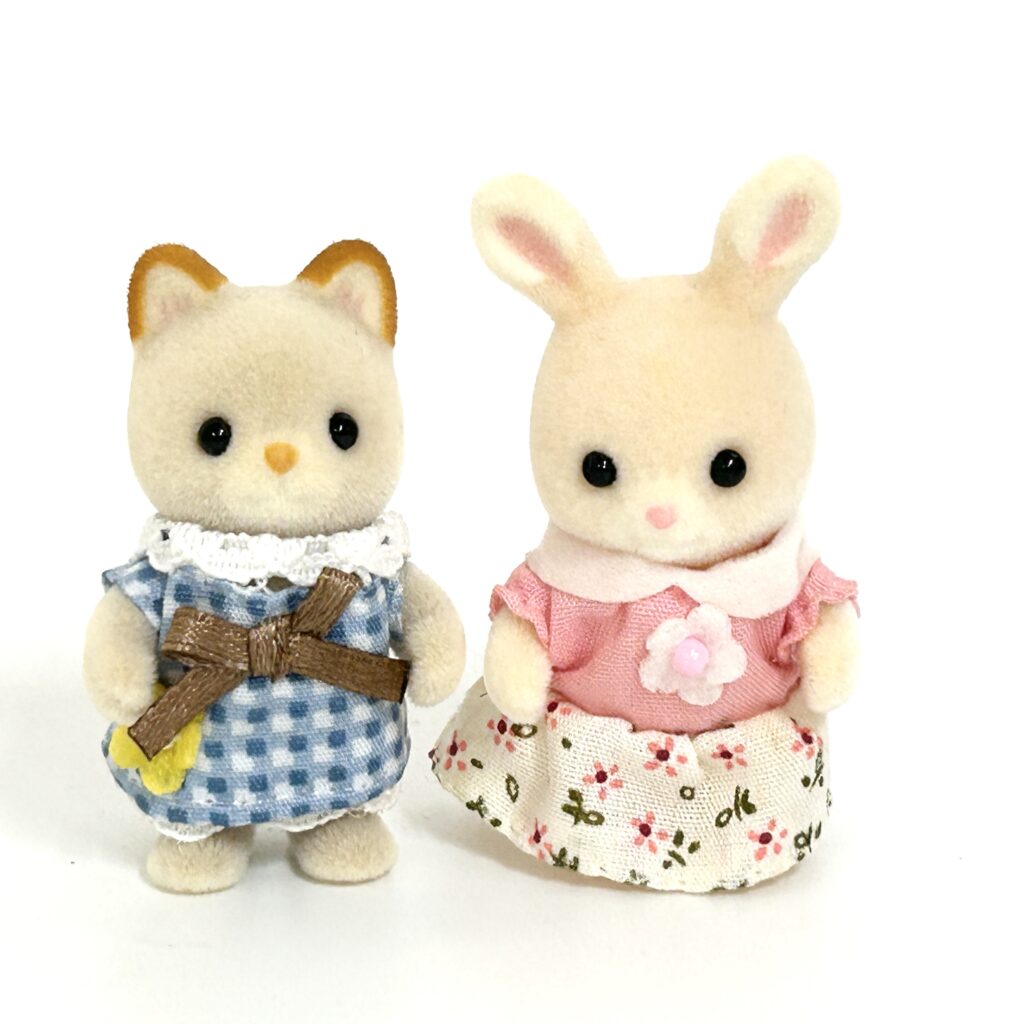 [used] Wildflower Rabbit Soyokaze Breezy Cat Baby Pair Grinpa Sylvanian Families Calico Critters